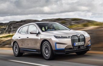 BMW iX