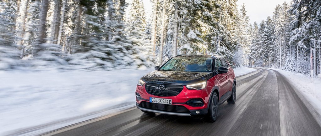 Opel Grandland X Hybrid4
