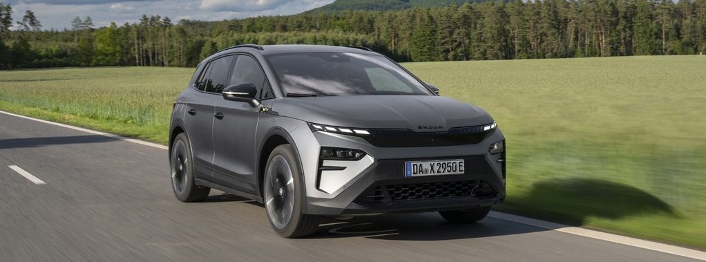 Škoda Elroq RS: Power consumption combined: 16.4 – 17.2 kWh/100 km, CO₂ emissions combined: 0 g/km. Information on consumption and CO₂ emissions, shown in ranges, depends on the selected vehicle equipment.