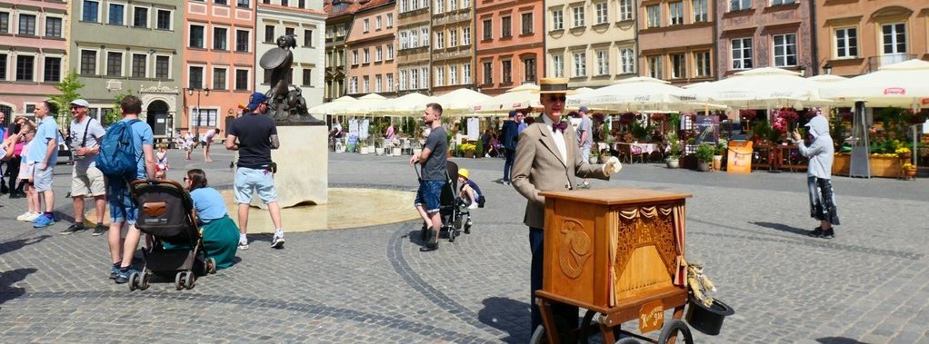© CLAUDIA JÖRG-BROSCHE
