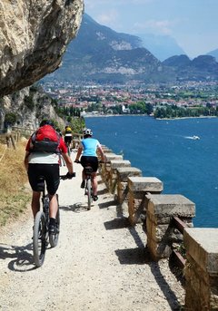 Mountainbiker am Gardasee